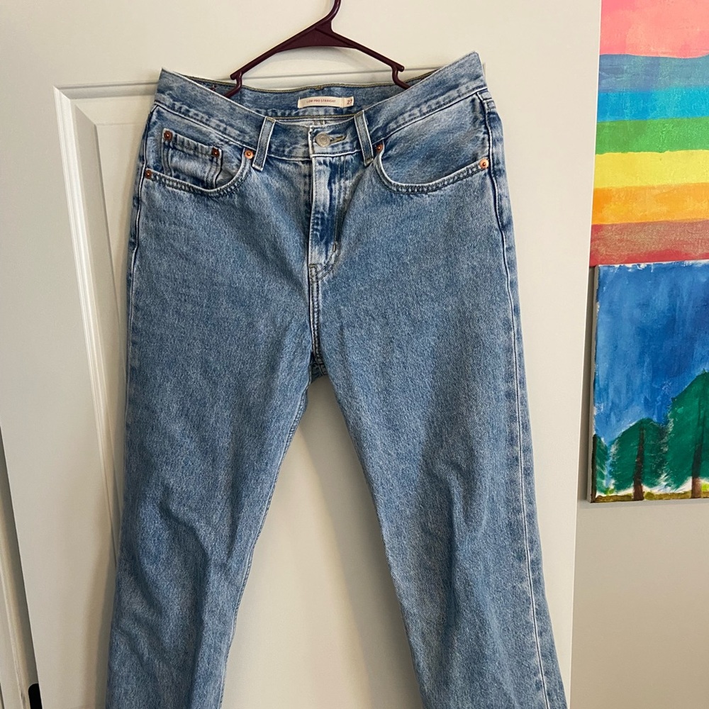 Levi’s Womens Size 27 Low Pro Straight Jeans